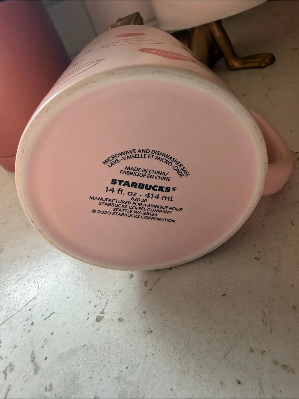 Starbucks 2020 Valentine’s Day Lips & Hearts 14 oz Pink Ceramic Mug